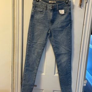 Levis 720 HIGH RISE SUPER SKINNY WOMEN'S JEANS